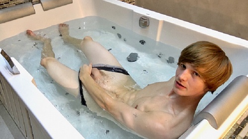 Antony Carter in the bathtub
